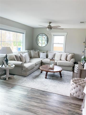 Building Photo - 810 N Alamo Rd