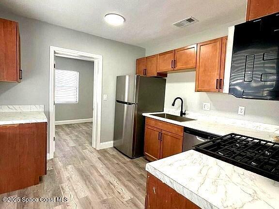 Building Photo - 814 Tropic St