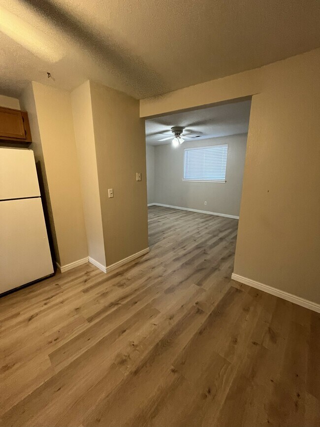 Building Photo - 3320 S 1570 E