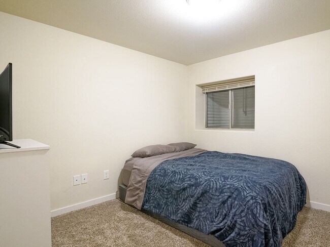 Building Photo - Adorable 4bdrm 2 bath Rancher