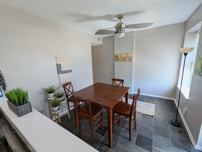 Building Photo - Fully Furnished Shaw Sanctuary **1/2 Off S...