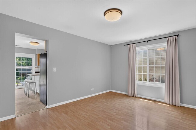 Building Photo - 901 Ashford Ln