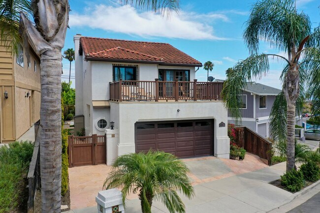 Building Photo - 33882 Diana Dr