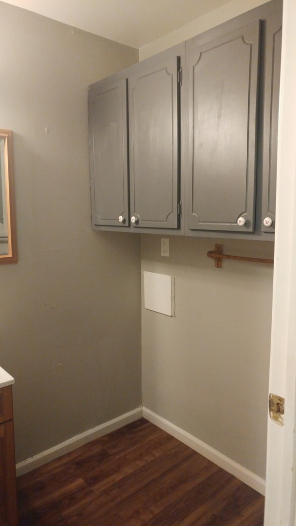 Building Photo - Beautiful single family ranch home located near the mall