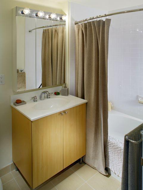 Building Photo - 4 bedroom in Queens NY 11109