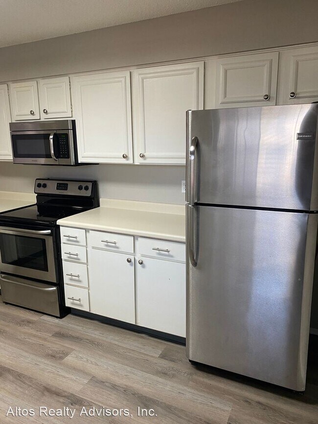 Building Photo - 2 br, 2 bath House - 2365 E Geddes Ave #O-22