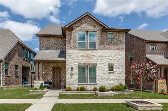 Building Photo - 8220 Bethpage Dr