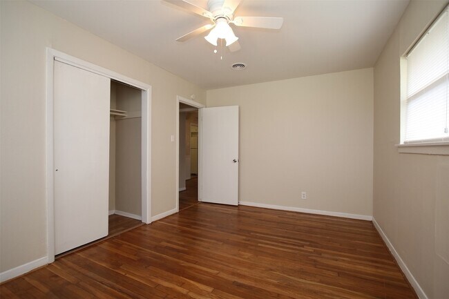 Building Photo - 8807 Timberside Dr