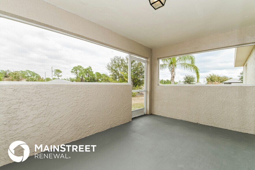 Building Photo - 4114 4th St SW