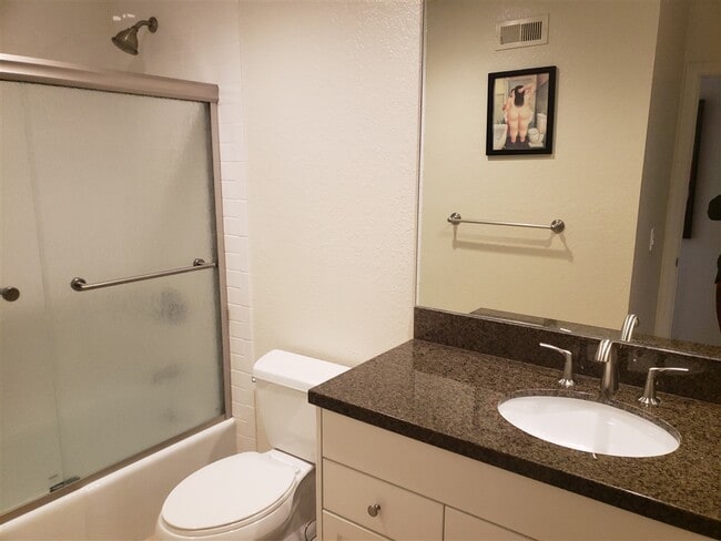 Building Photo - 4360 Caminito Pintoresco