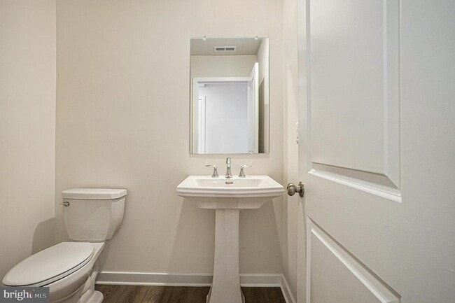 Building Photo - 708 Platinum Dr