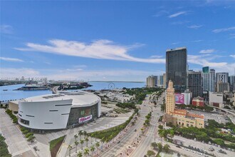 Building Photo - 888 Biscayne Blvd