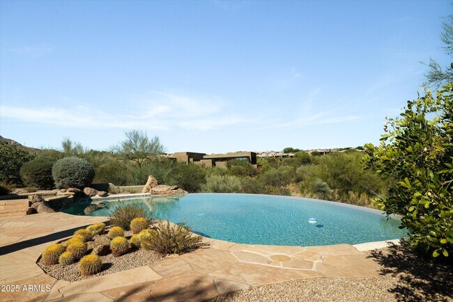 Building Photo - 10418 E Groundcherry Ln