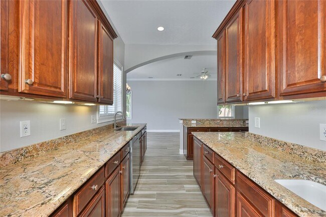 Building Photo - 6573 Simone Shores Cir