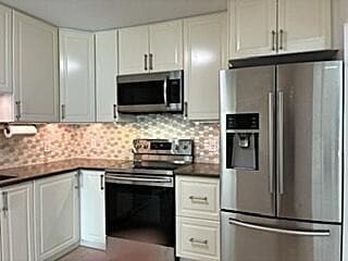 Building Photo - 671 Liberty Pointe Dr