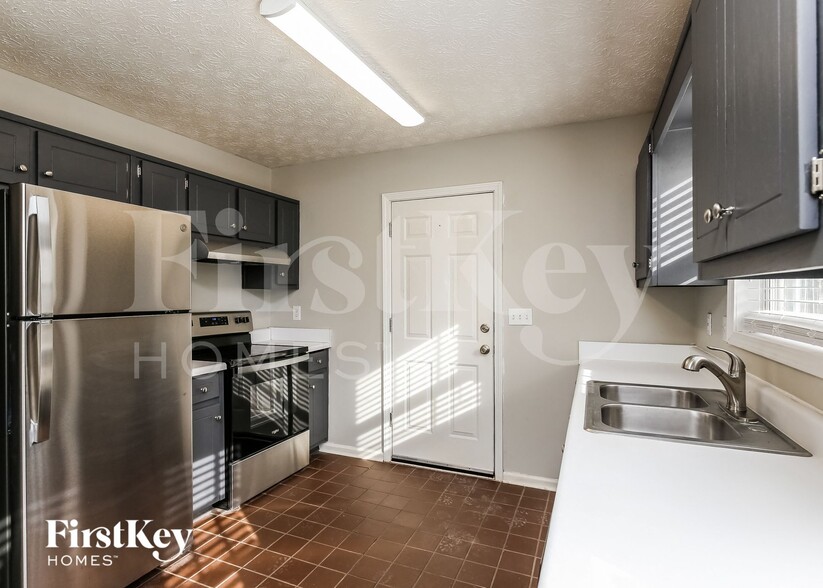 Building Photo - 5183 Sagewood Dr