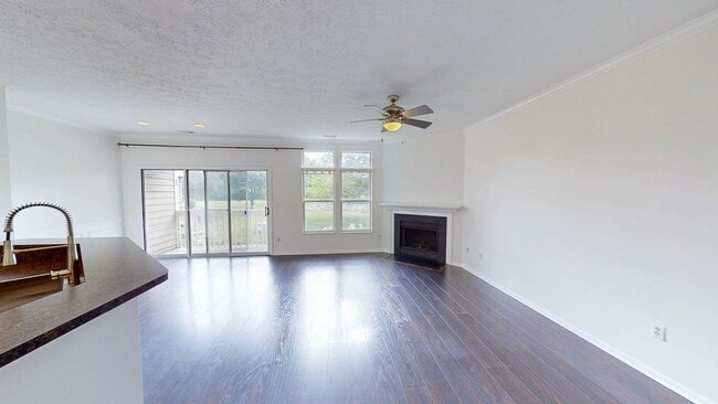 Building Photo - 3398 Fishinger Mill Dr