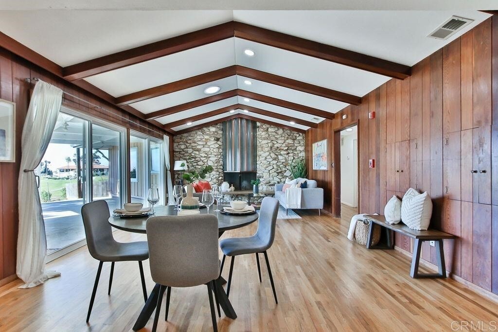 Building Photo - 968 Corte Maria Ave