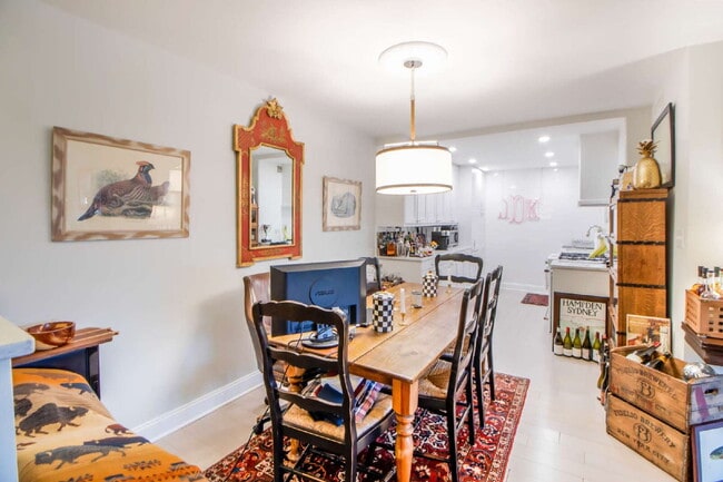 Building Photo - Affordable (utils included!) Luxury Living...
