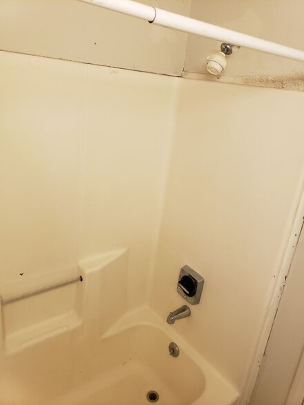 Bathroom #2 - 43 Lissner Ave