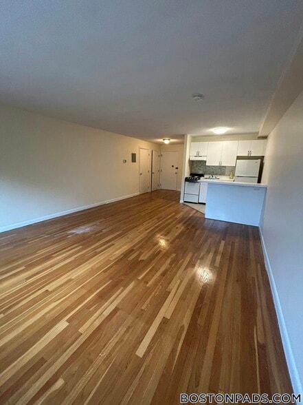 Building Photo - 66 Homer Ave