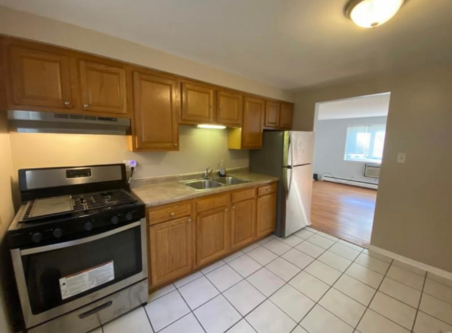 398 N 3rd Ave - 398 N 3rd Ave Des Plaines IL 60016 | Apartment Finder