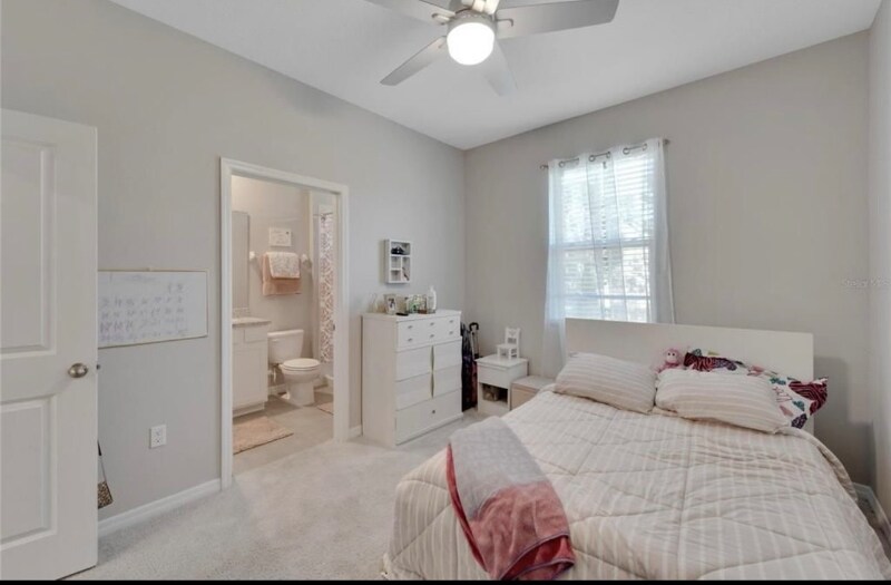 Building Photo - 14069 Wineberry Dr