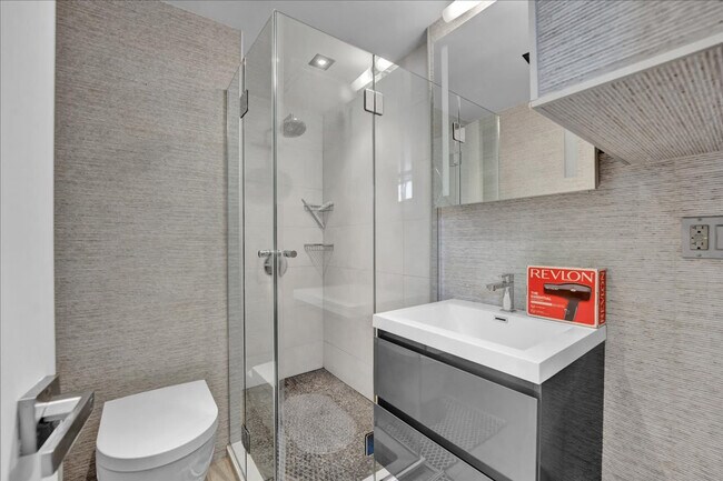 Building Photo - 120 Mulberry St