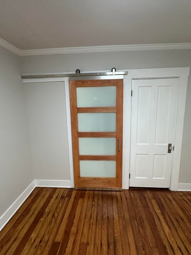 Building Photo - 313 Capital Ave