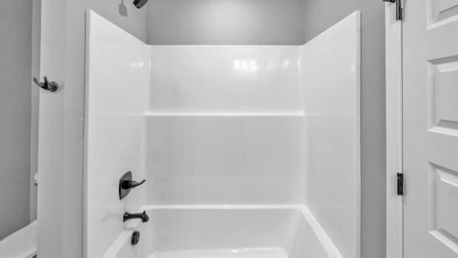 Building Photo - 303 Wright St