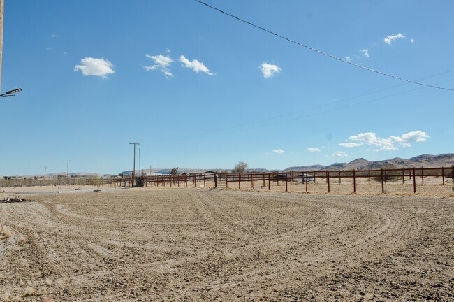 Building Photo - 1381 Soledad Ave