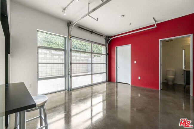 Building Photo - 11500 Tennessee Ave