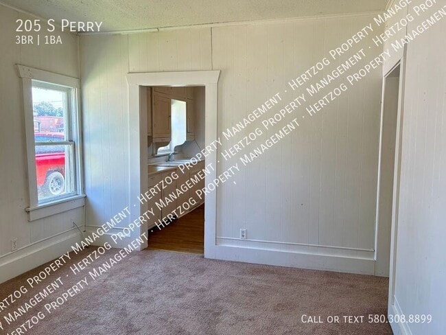Building Photo - 205 S Perry-