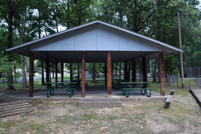Building Photo - Indianhead Lake Estates  - available 10/1/...
