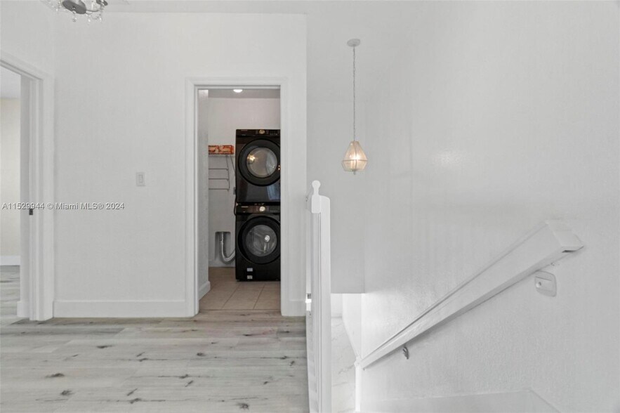 Building Photo - 15786 SW 141st St