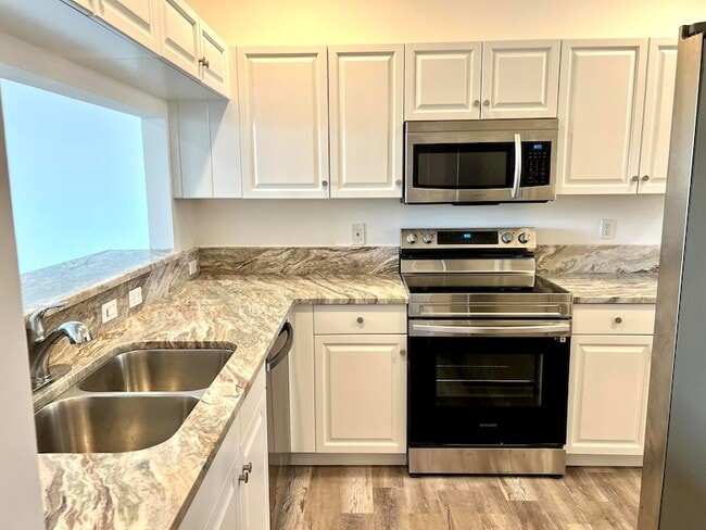 Building Photo - 10253 Vía Hibiscus