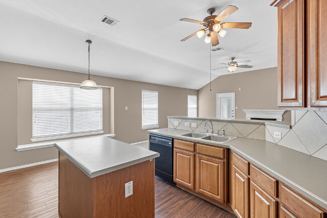 Building Photo - One Month Rent FREE plus New 55"TV!