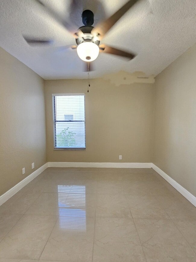 Building Photo - 1440 Windorah Way