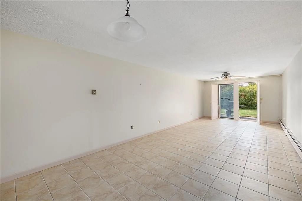 Building Photo - 510 Child St