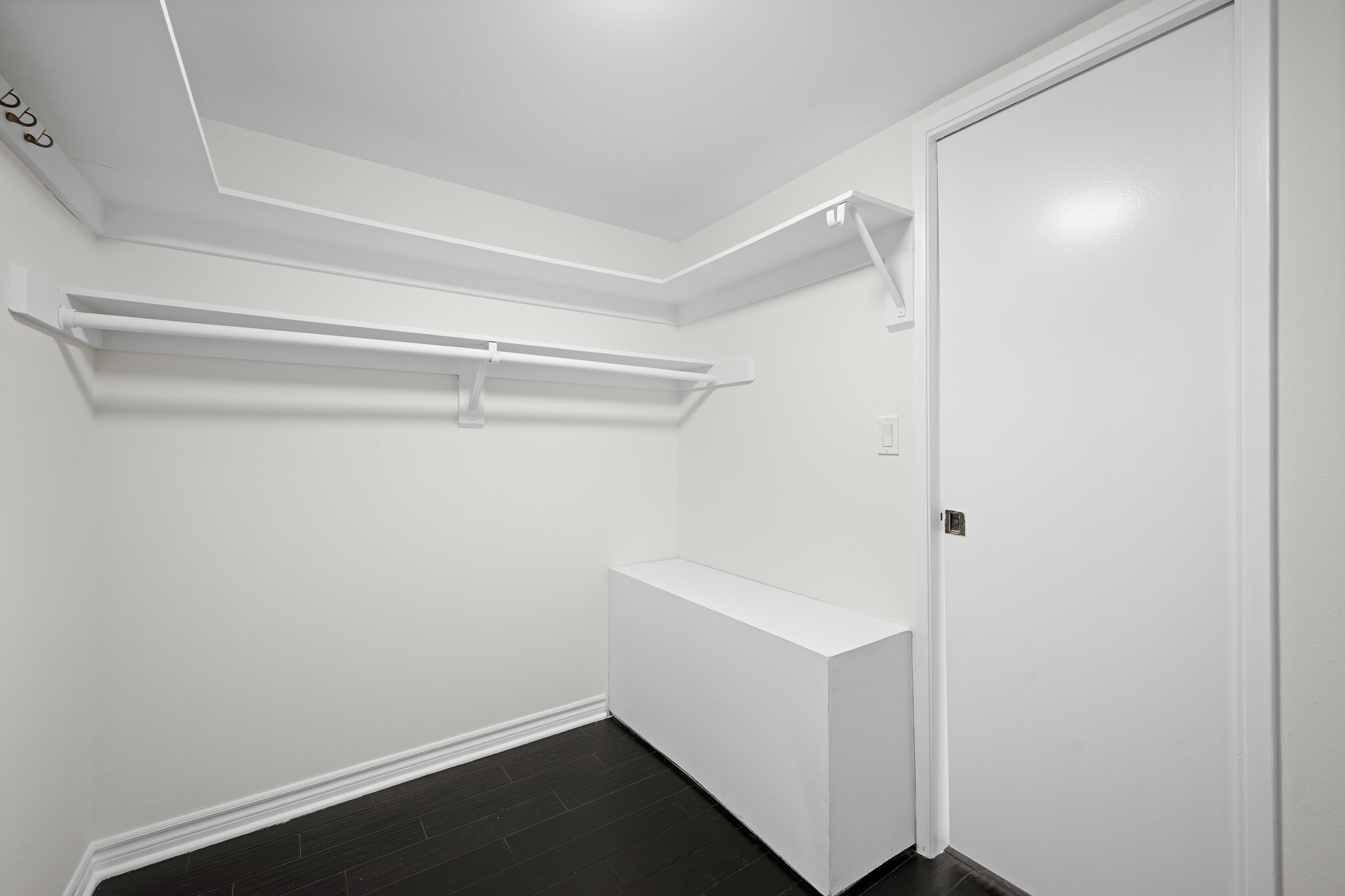 Building Photo - 323 N Jackson St