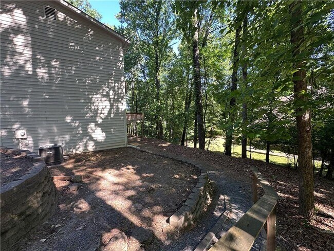 Building Photo - 645 Mt Victoria Pl