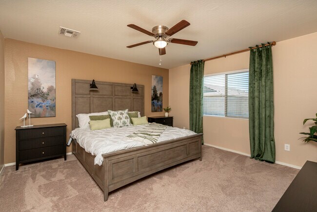 Building Photo - 1547 E Inouye Dr