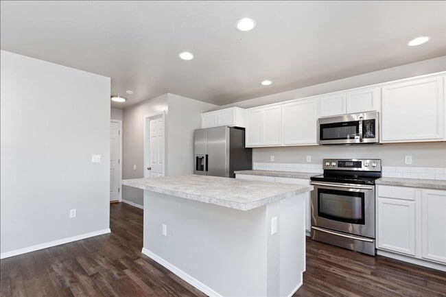 Building Photo - 2044 Kodiak St