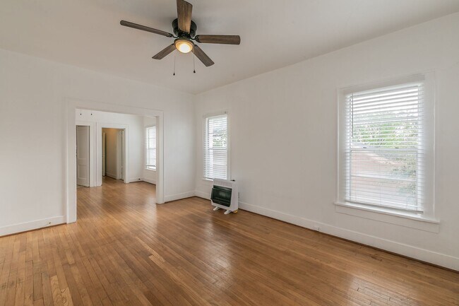 Building Photo - GREAT MONTICELLO 1 Bedroom, 1 Bathroom!!!