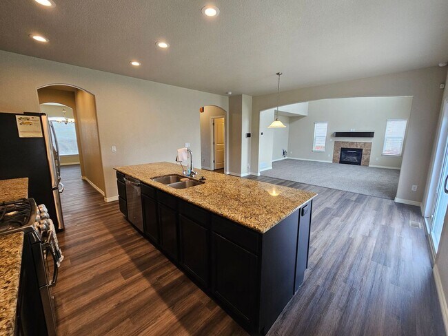 Building Photo - 6471 Stingray Ln