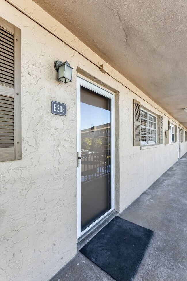 Building Photo - ** COUNTRY CLUB MANOR ** 2 BED / 2 BATH - CONDO - 55+ COMMUNITY - REMODELED - ANNUAL RENTAL