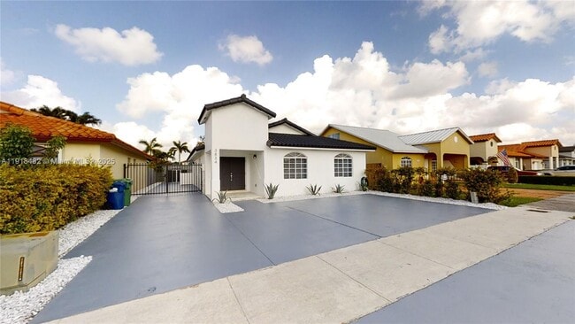 Building Photo - 3834 SW 149th Pl