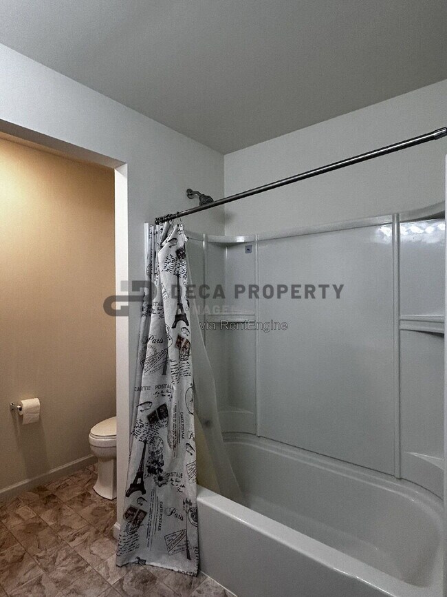 Building Photo - 288 Crestfield Ct