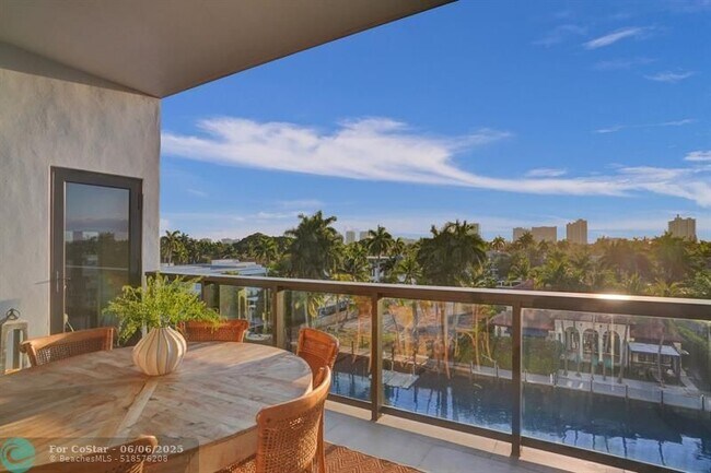 Building Photo - 20 Isle of Venice Dr