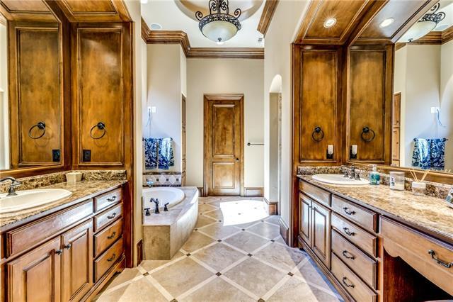 Building Photo - 4927 Oak Knoll Ln